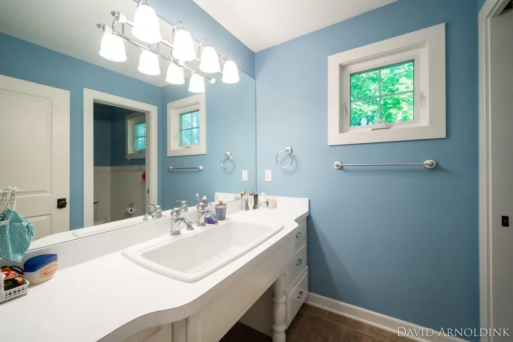 461 Island View Drive Park Township, MI 49424