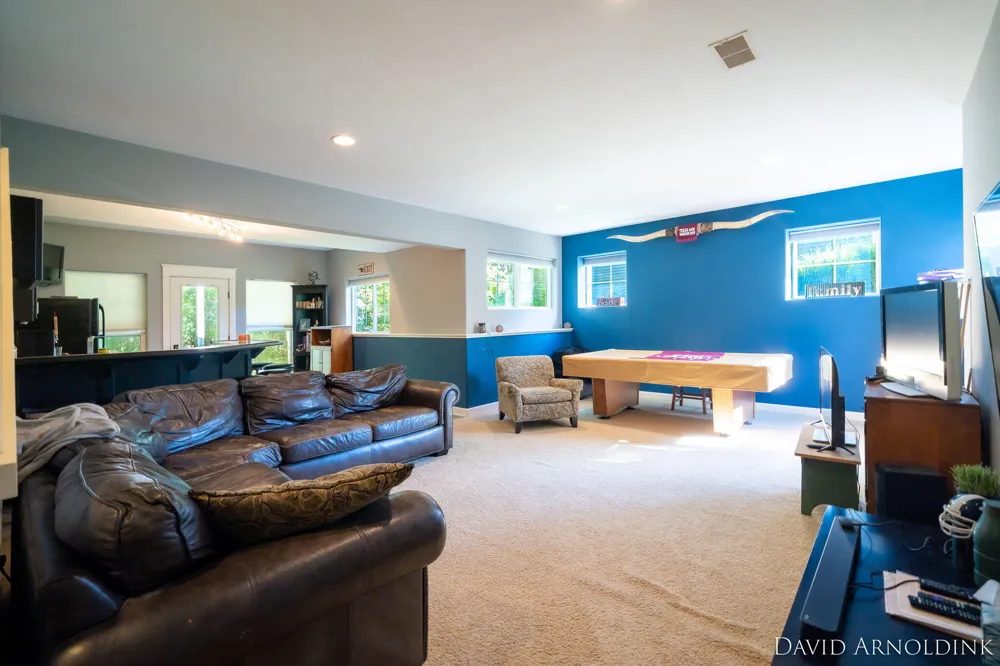 461 Island View Drive Park Township, MI 49424