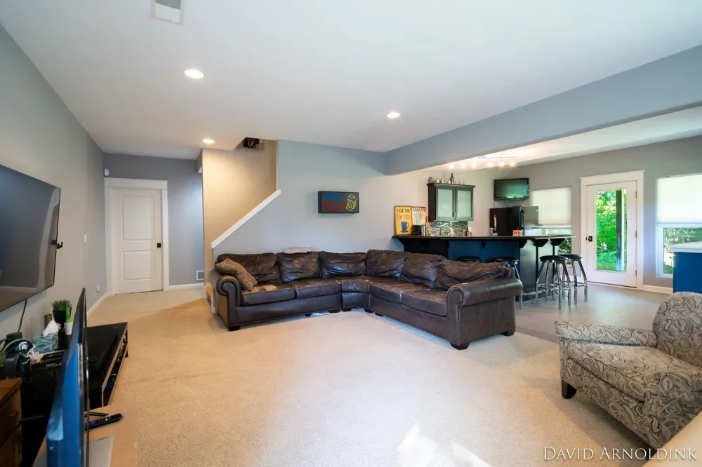 461 Island View Drive Park Township, MI 49424