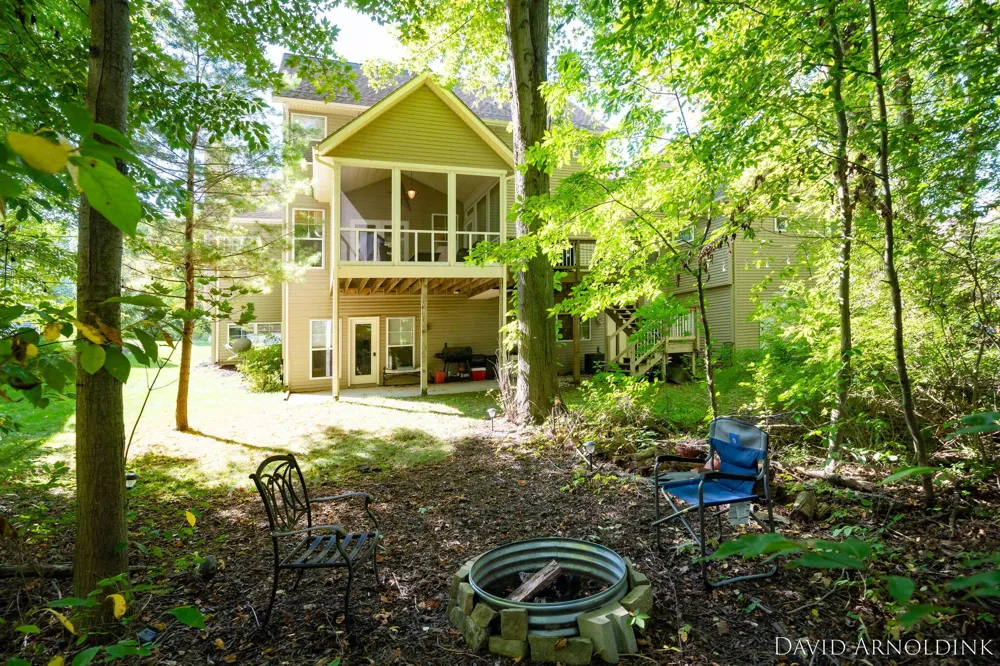461 Island View Drive Park Township, MI 49424