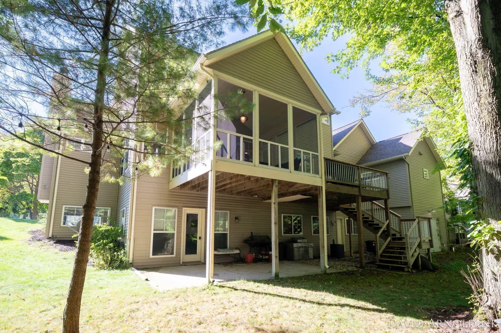461 Island View Drive Park Township, MI 49424