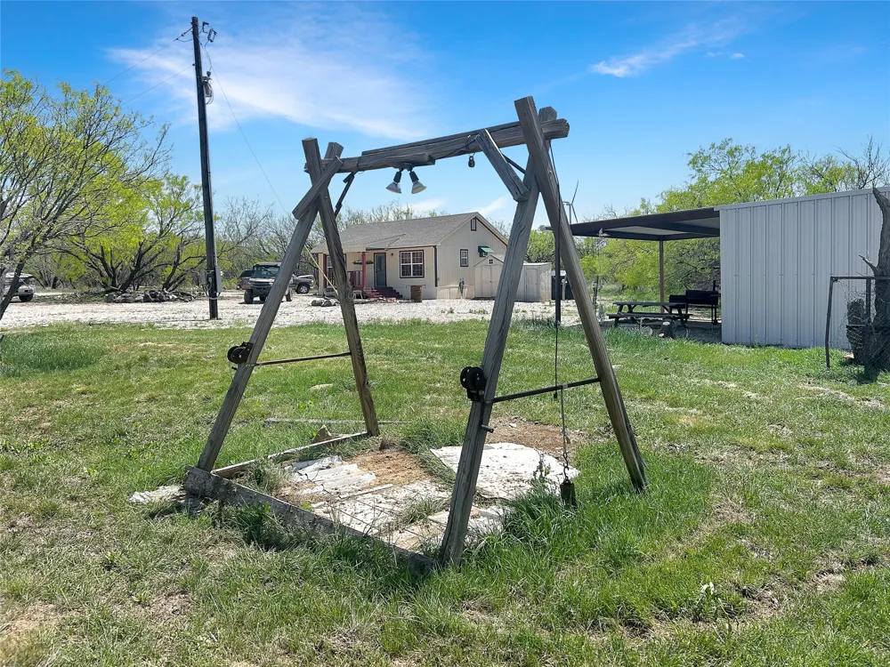 1116 County Road 107 Cisco, TX 76437