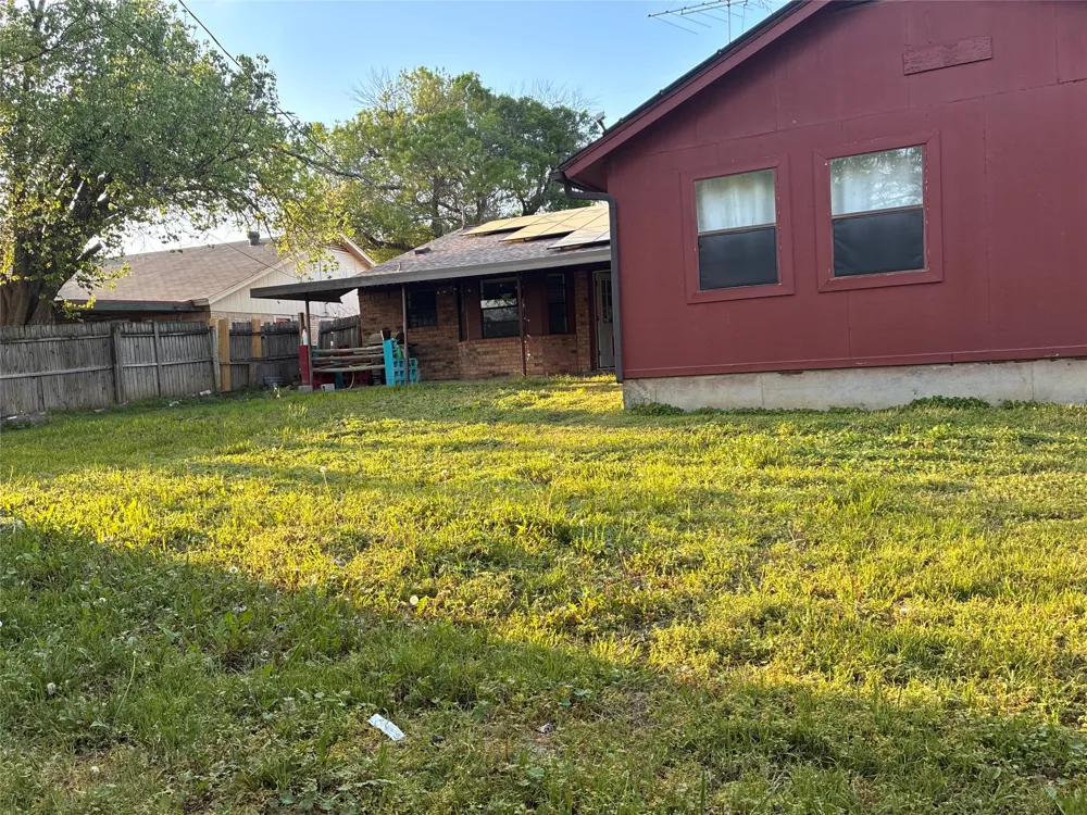 737 ASH STREET Burleson, TX 76028