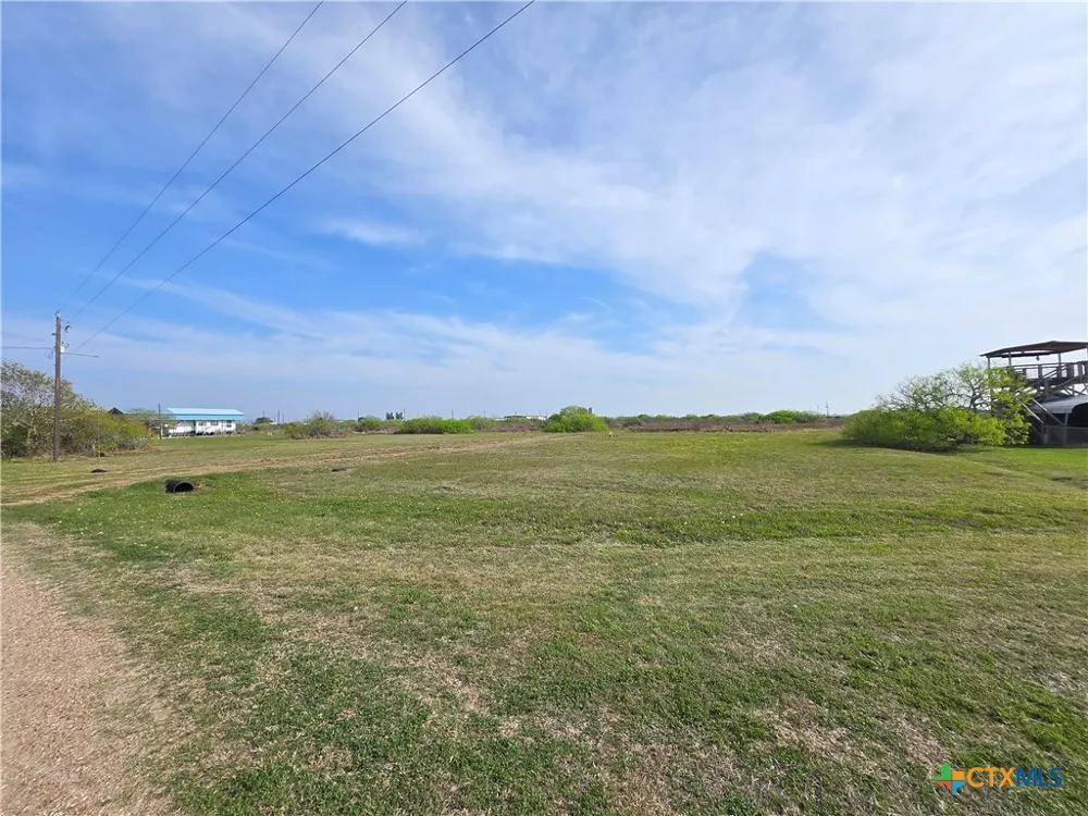 11 King Crab Road Palacios, TX 77465