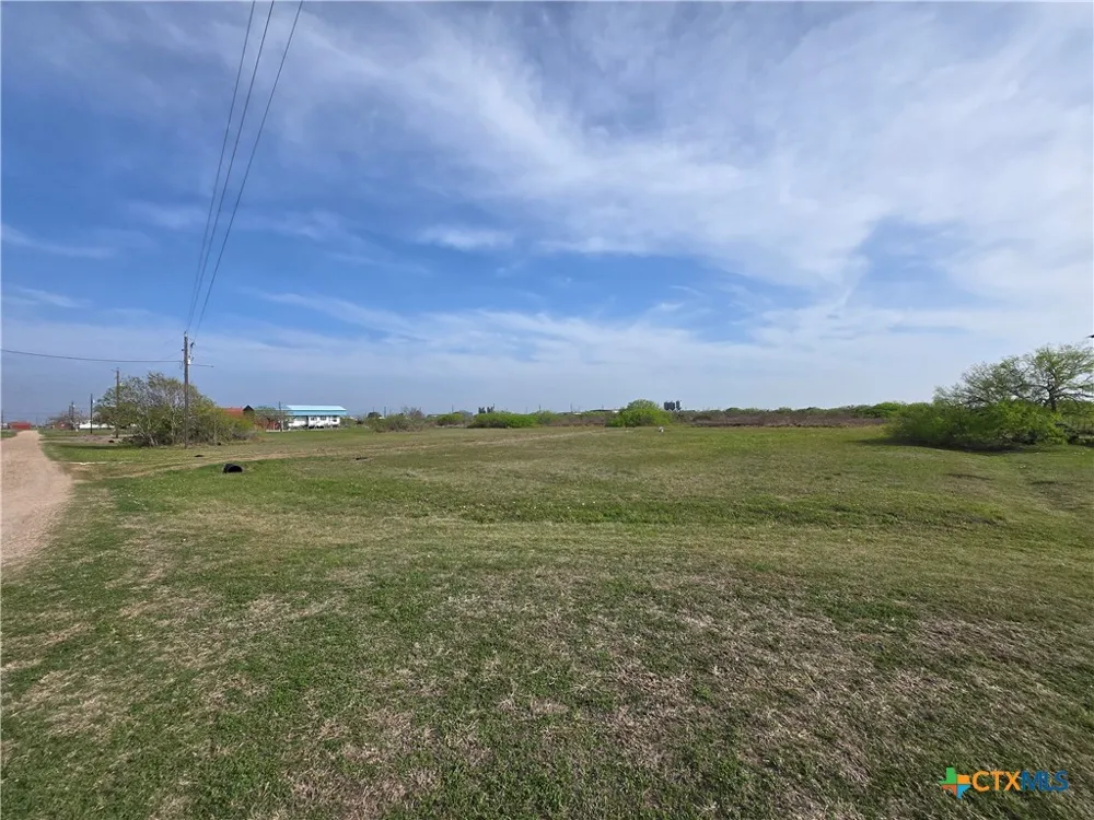 11 King Crab Road Palacios, TX 77465