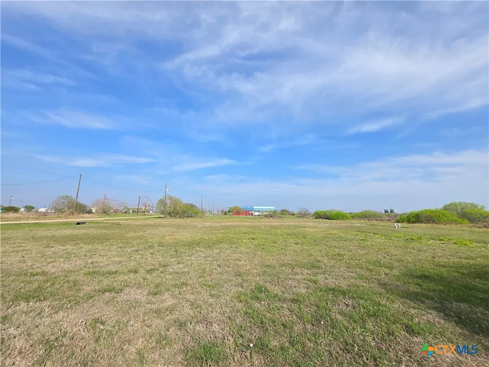 11 King Crab Road Palacios, TX 77465