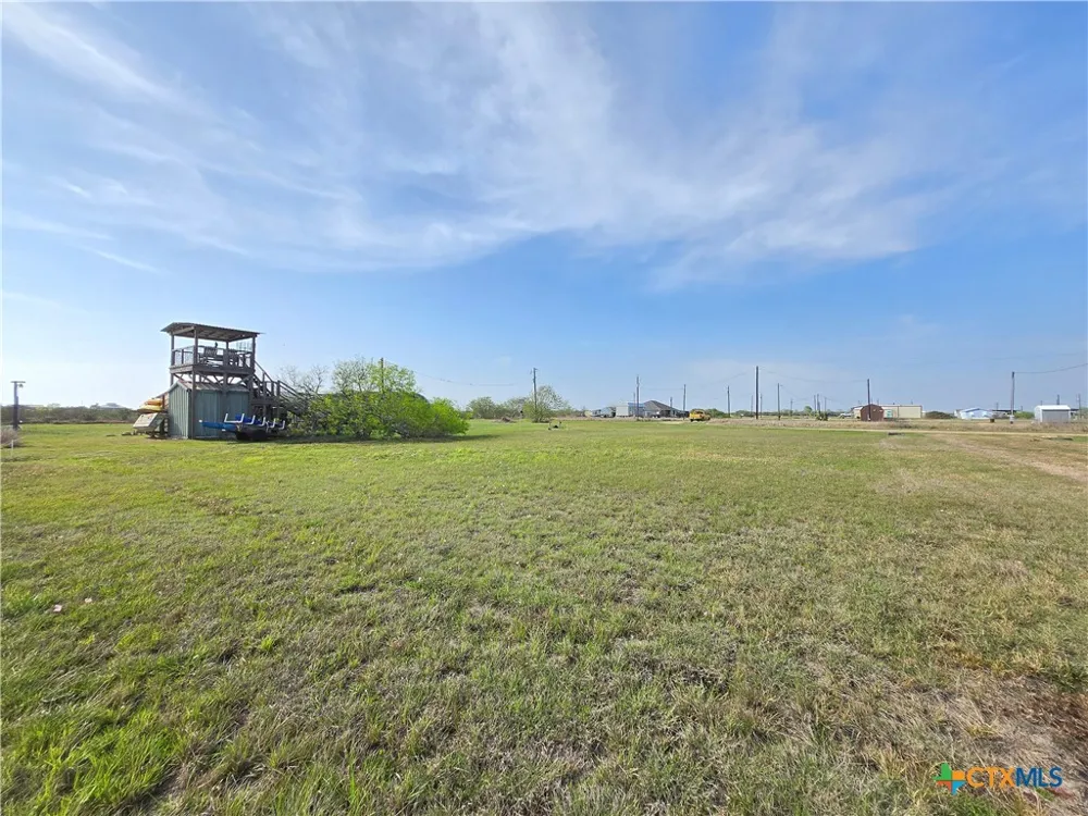 11 King Crab Road Palacios, TX 77465