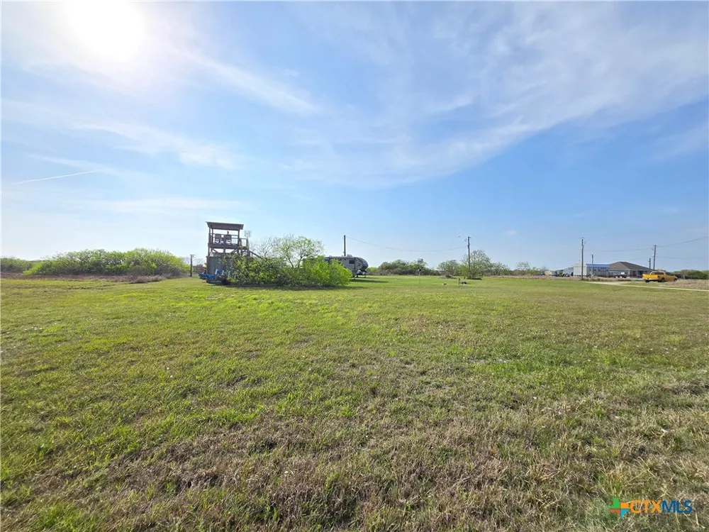 11 King Crab Road Palacios, TX 77465