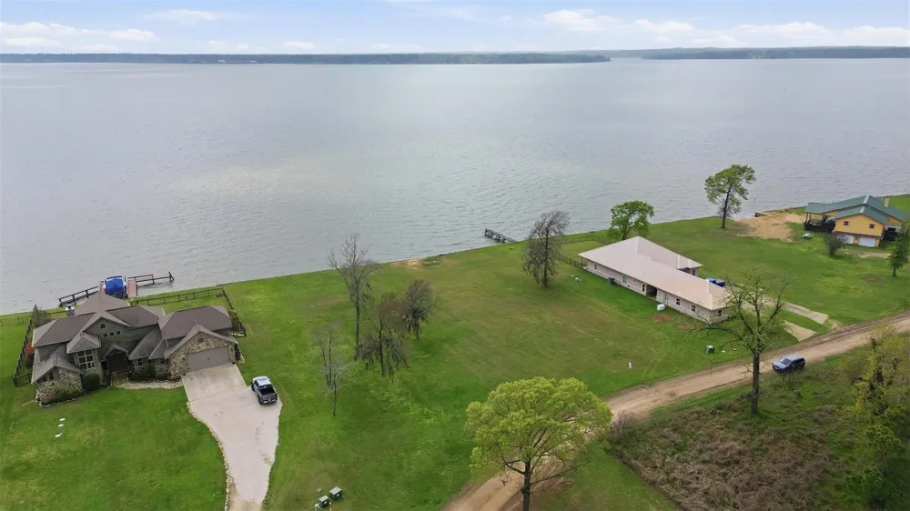 89 Bridgewater Onalaska, TX 77360