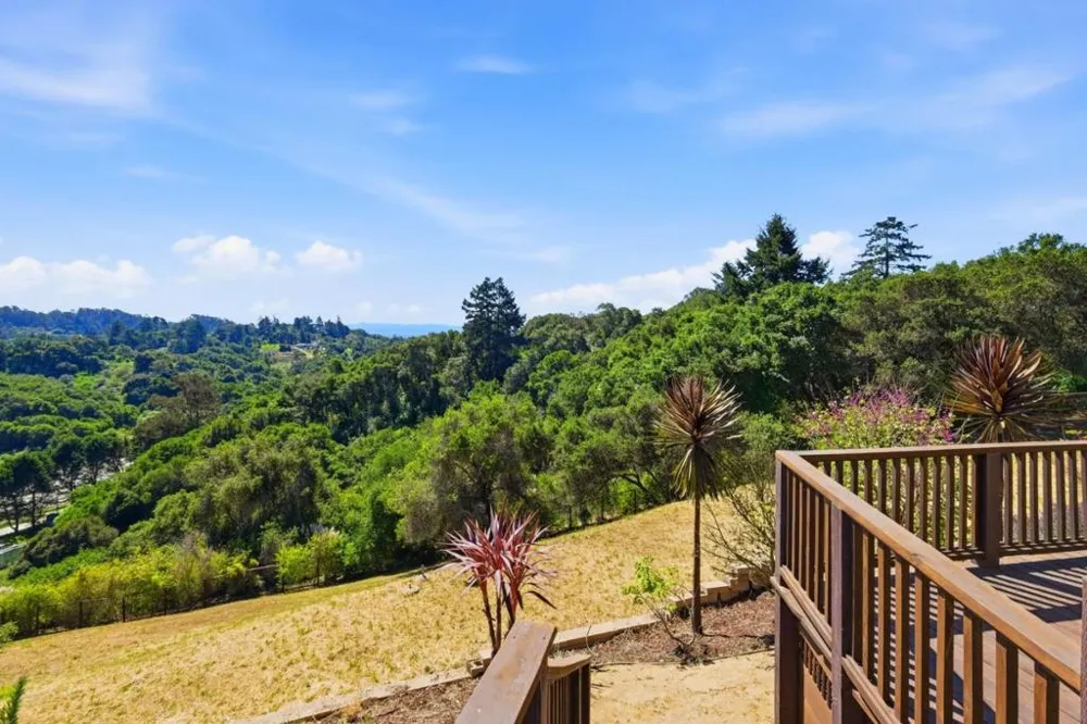 380 Mockingbird Ridge Road Watsonville, CA 95076