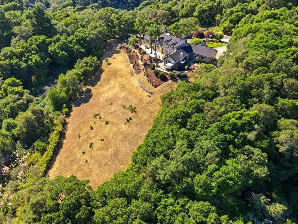 380 Mockingbird Ridge Road Watsonville, CA 95076