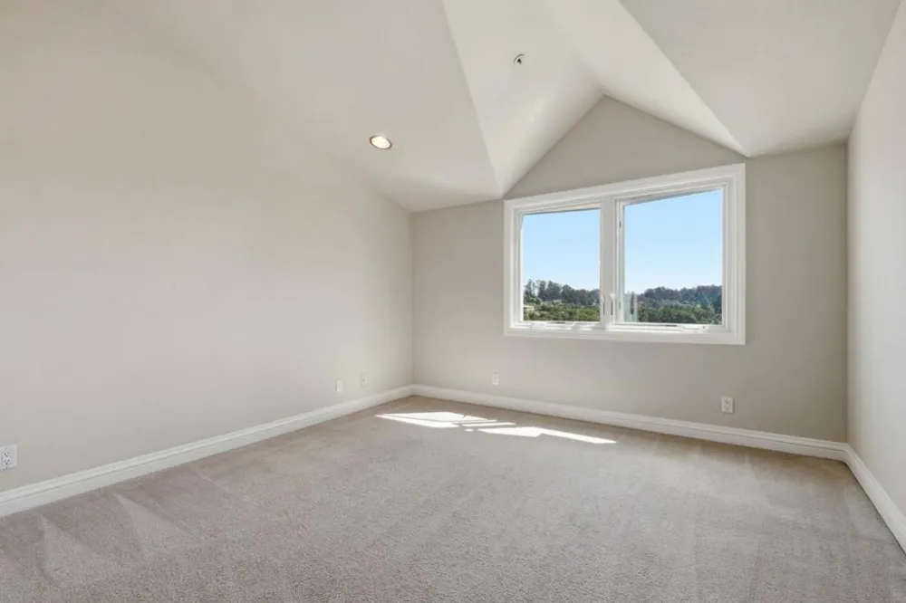 380 Mockingbird Ridge Road Watsonville, CA 95076