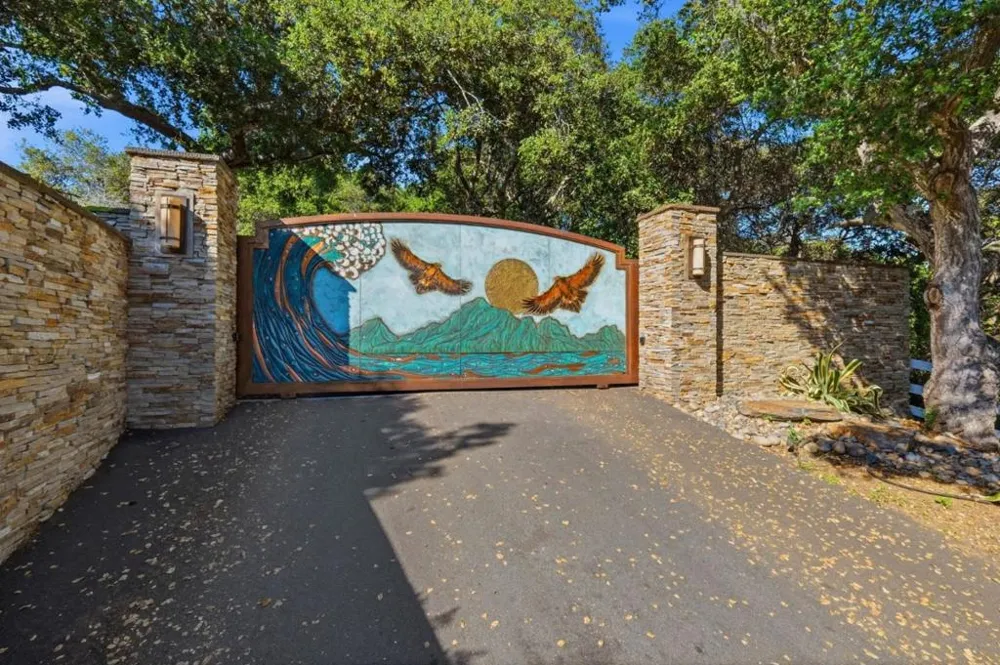 380 Mockingbird Ridge Road Watsonville, CA 95076