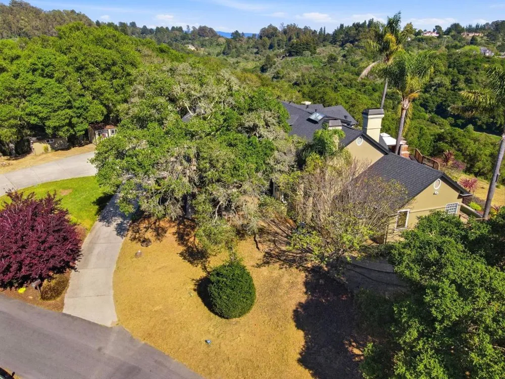 380 Mockingbird Ridge Road Watsonville, CA 95076