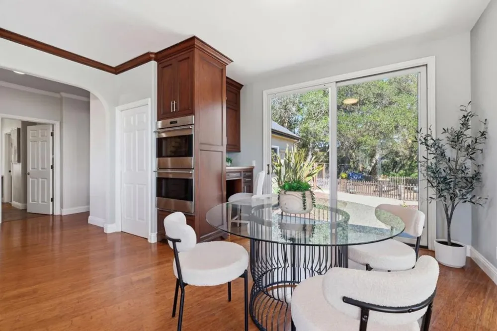 380 Mockingbird Ridge Road Watsonville, CA 95076