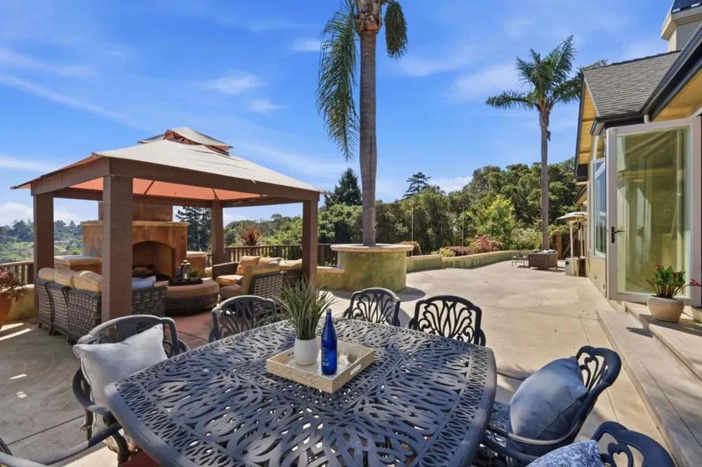 380 Mockingbird Ridge Road Watsonville, CA 95076