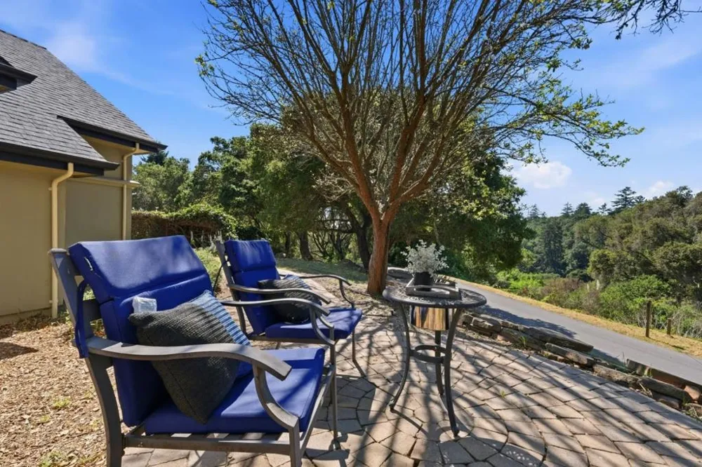 380 Mockingbird Ridge Road Watsonville, CA 95076