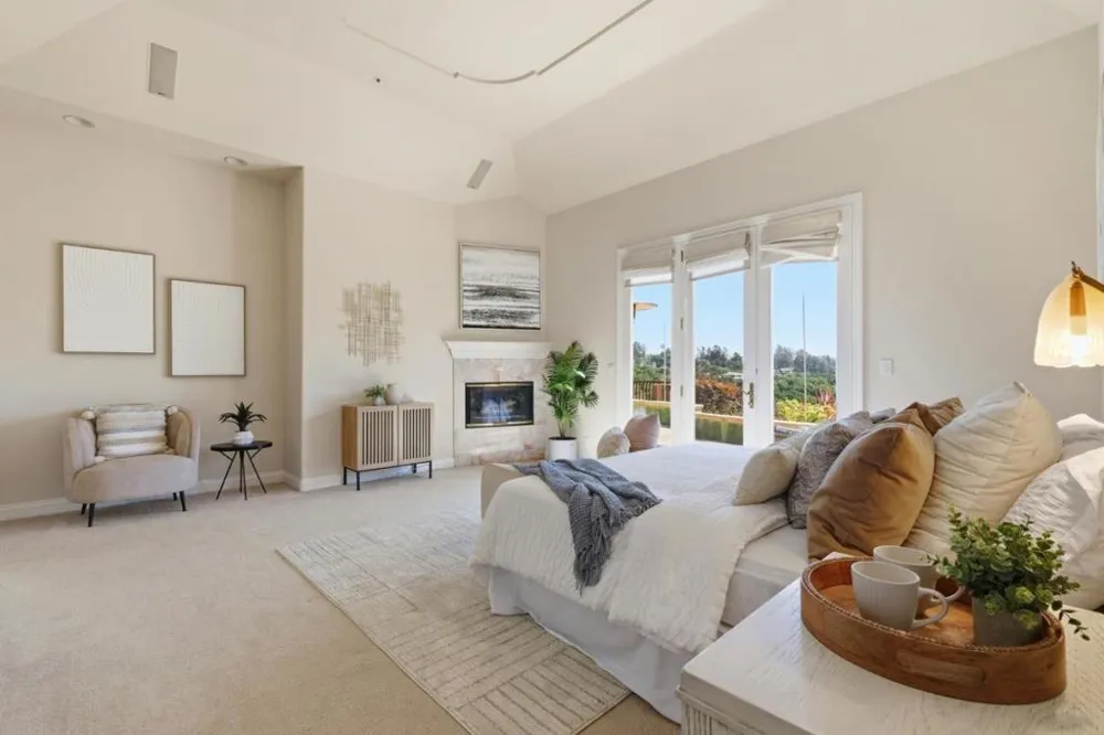 380 Mockingbird Ridge Road Watsonville, CA 95076