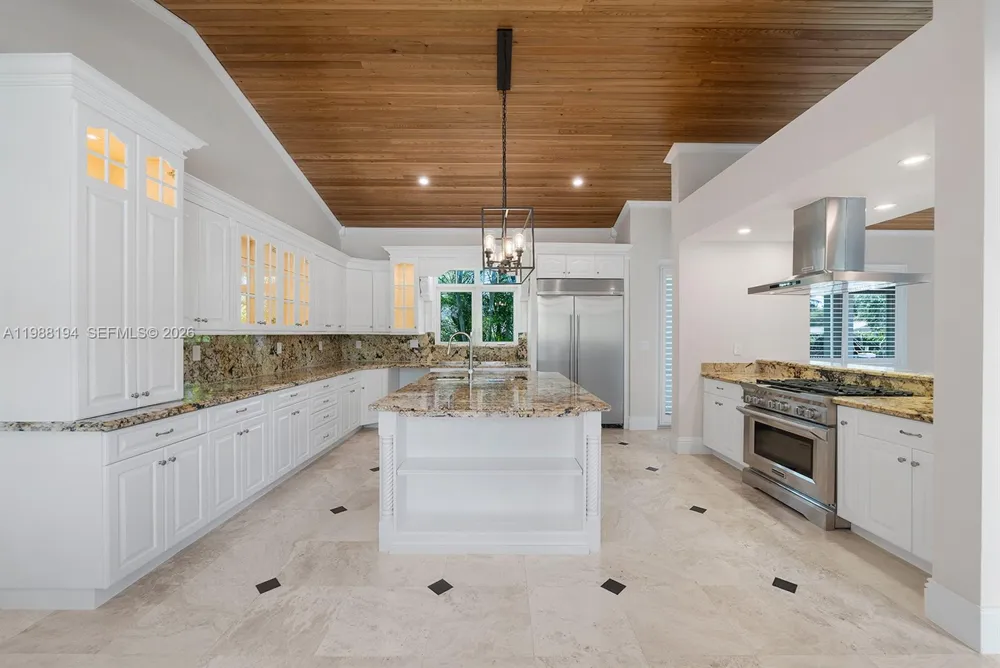 6200 SW 130th Ter Pinecrest, FL 33156
