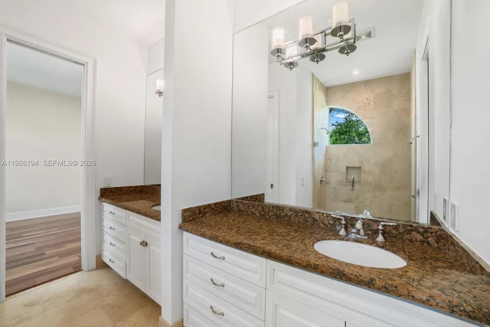 6200 SW 130th Ter Pinecrest, FL 33156