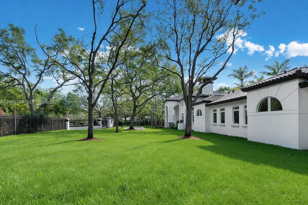 6200 SW 130th Ter Pinecrest, FL 33156