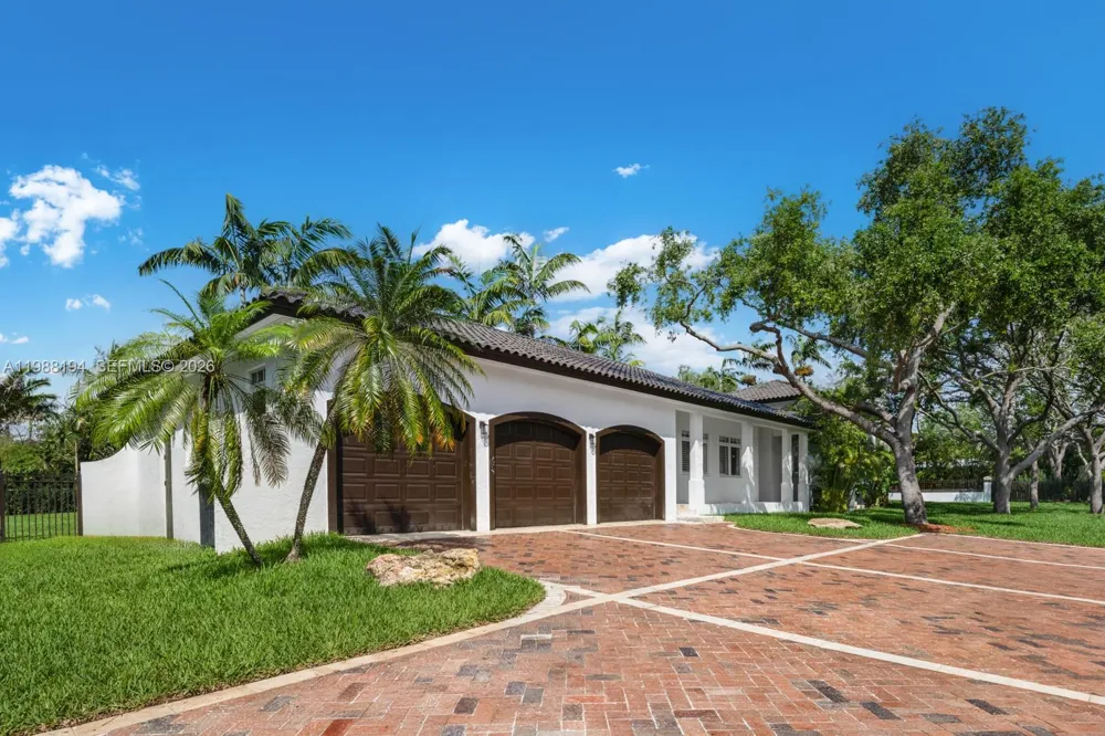 6200 SW 130th Ter Pinecrest, FL 33156