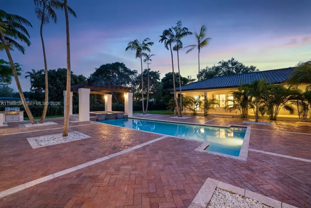 6200 SW 130th Ter Pinecrest, FL 33156