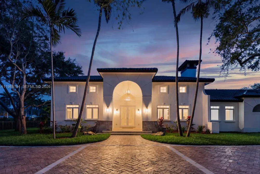 6200 SW 130th Ter Pinecrest, FL 33156