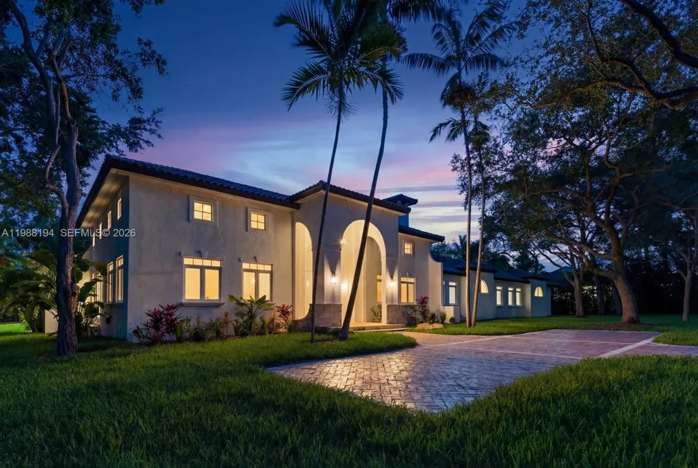 6200 SW 130th Ter Pinecrest, FL 33156