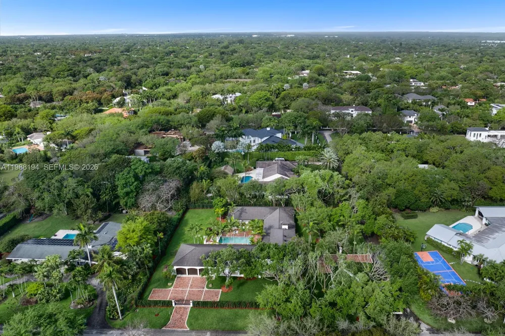 6200 SW 130th Ter Pinecrest, FL 33156