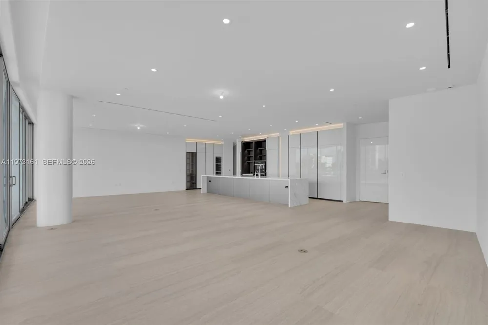 5 Grove Isle Drive #S203 Coconut Grove, FL 33133