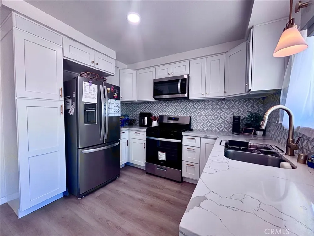 2969 Crestwood Place Riverside, CA 92503
