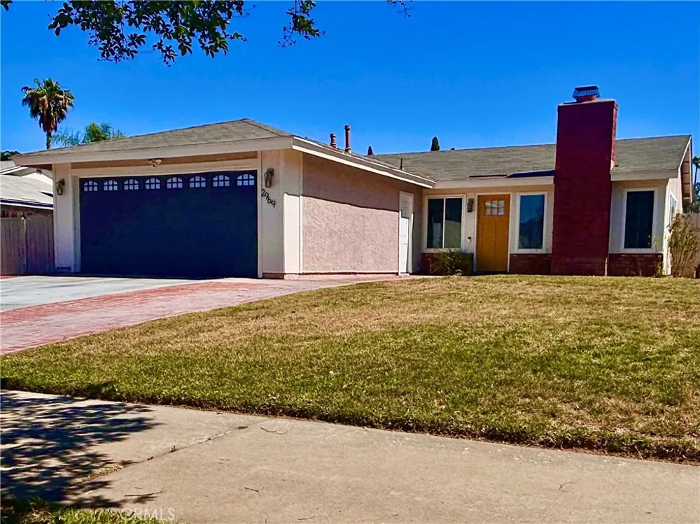 2969 Crestwood Place Riverside, CA 92503