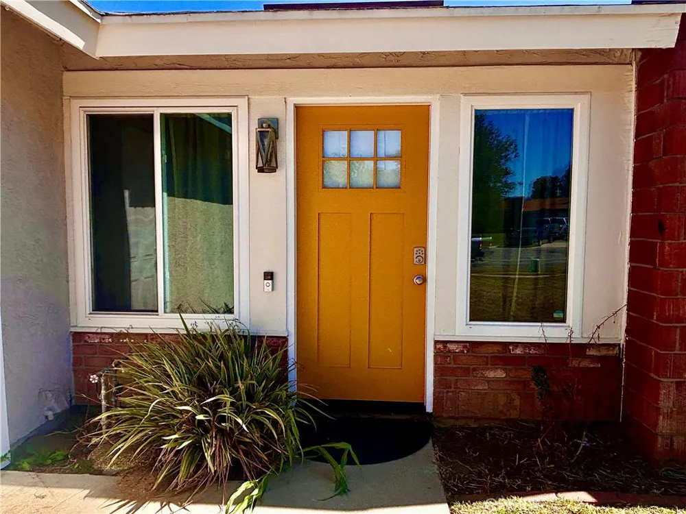 2969 Crestwood Place Riverside, CA 92503