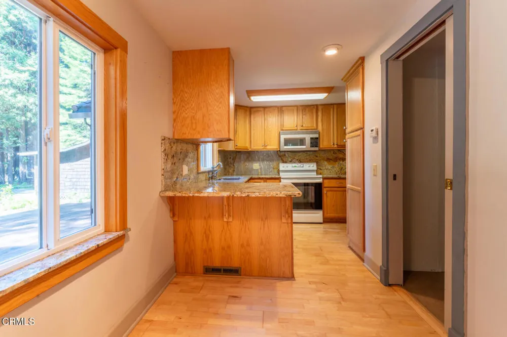 32200 California 20 Fort Bragg, CA 95437