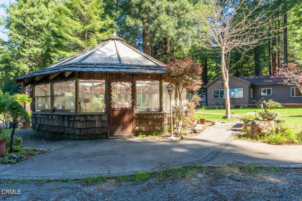 32200 California 20 Fort Bragg, CA 95437