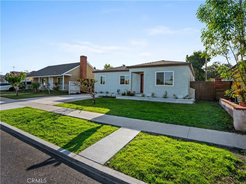 4251 Gundry Long Beach, CA 90807