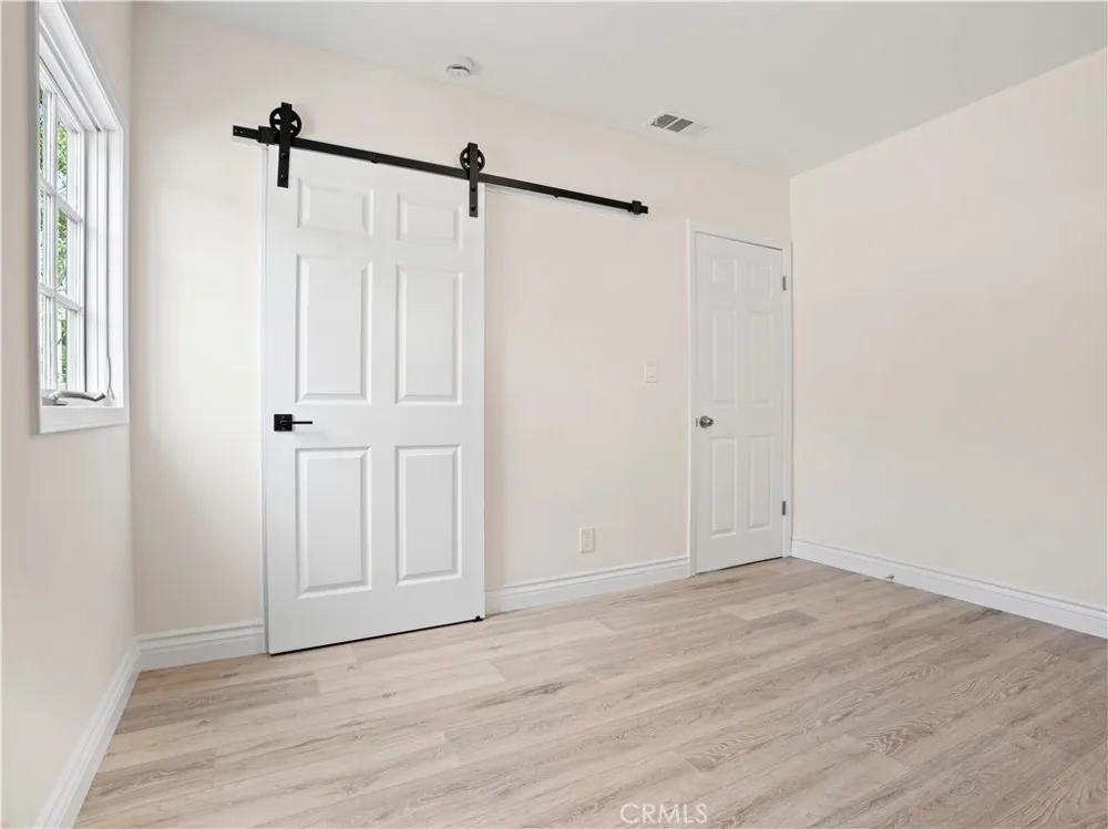 4251 Gundry Long Beach, CA 90807