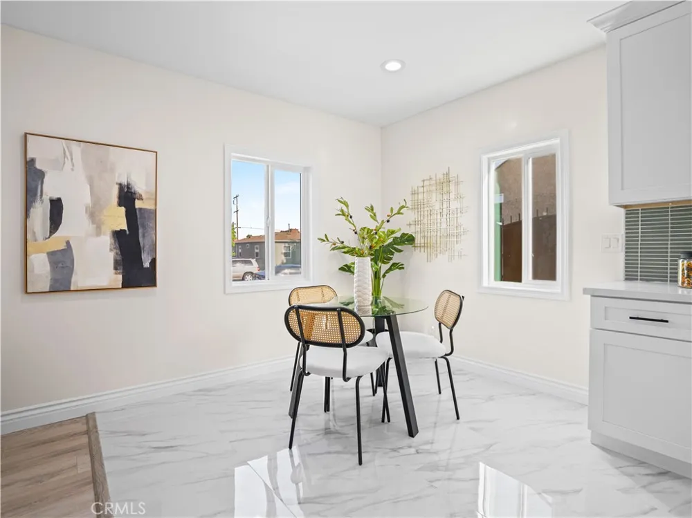4251 Gundry Long Beach, CA 90807