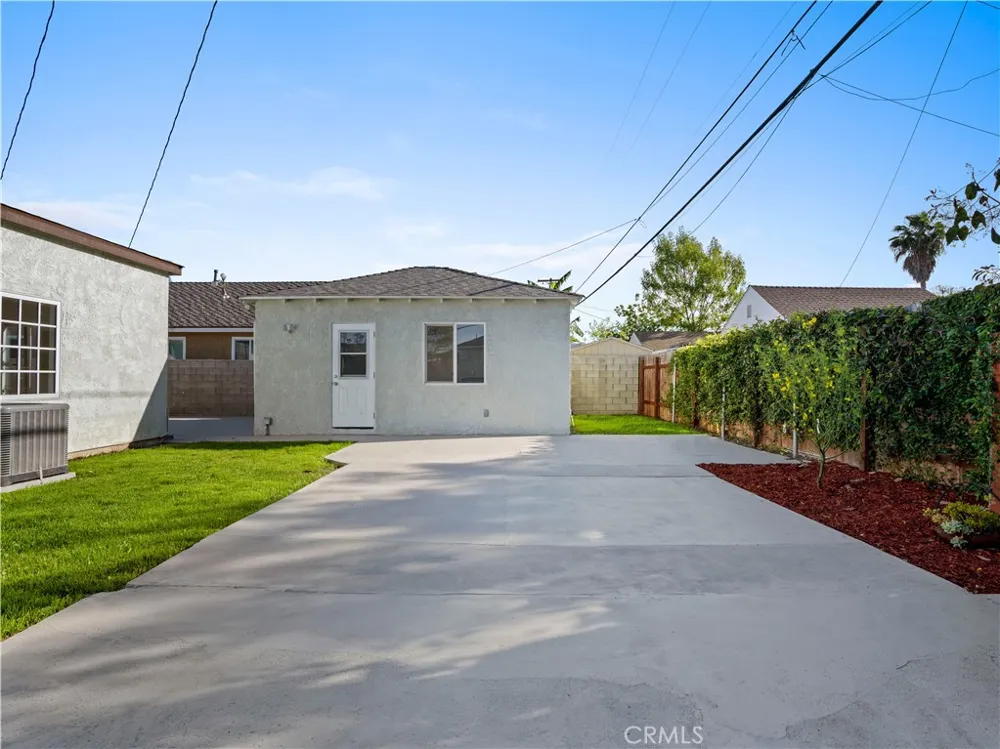 4251 Gundry Long Beach, CA 90807