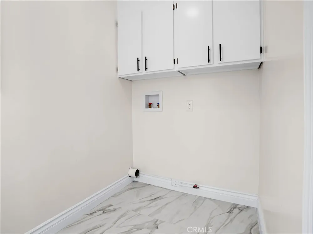 4251 Gundry Long Beach, CA 90807