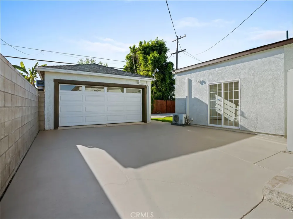 4251 Gundry Long Beach, CA 90807