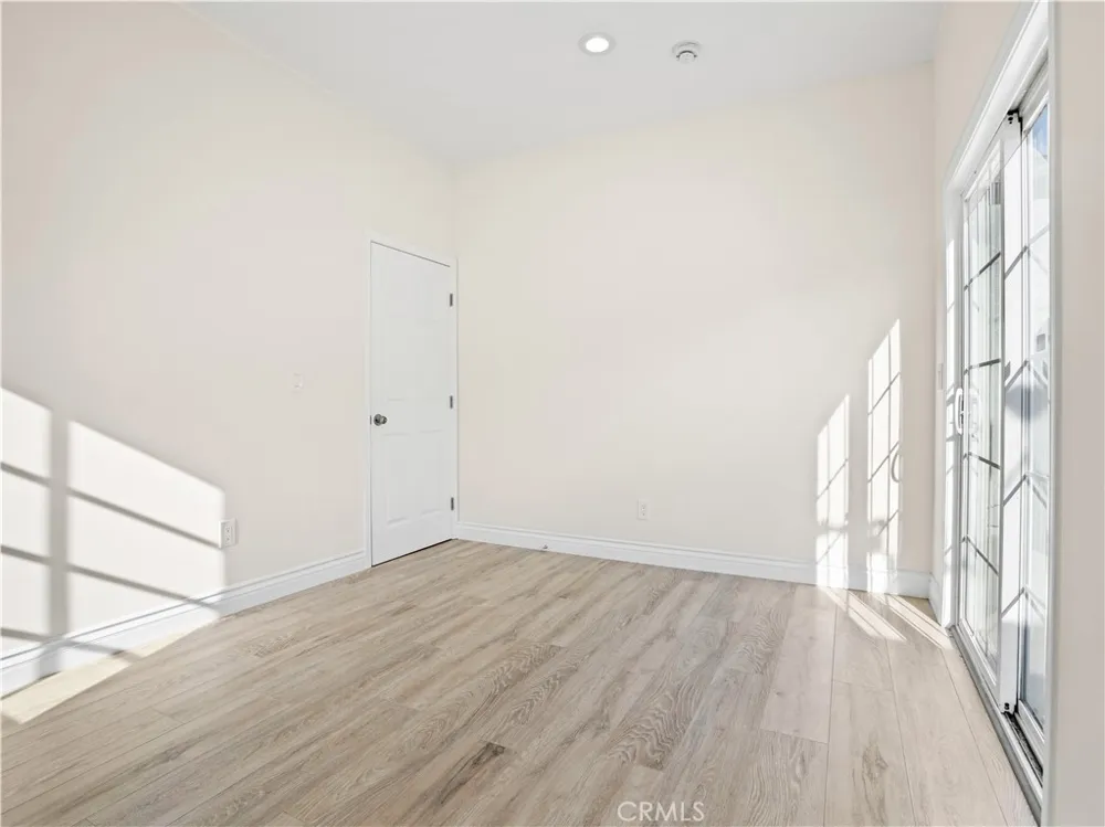 4251 Gundry Long Beach, CA 90807