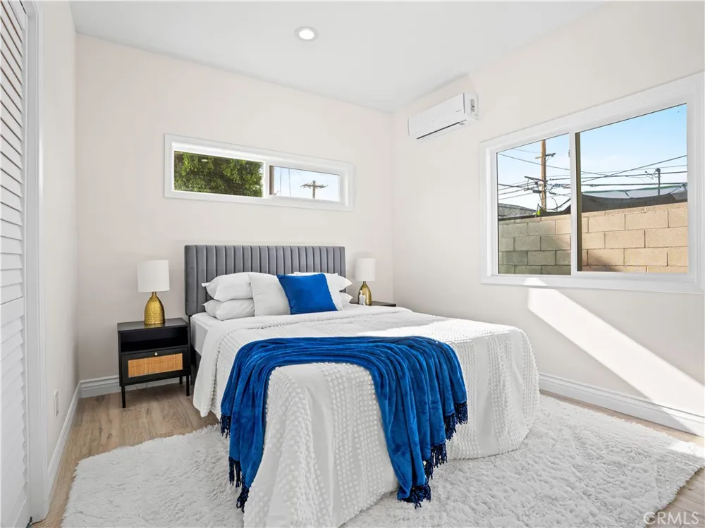 4251 Gundry Long Beach, CA 90807