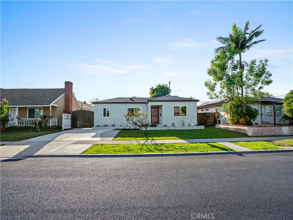 4251 Gundry Long Beach, CA 90807