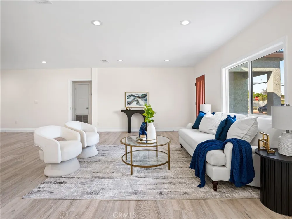 4251 Gundry Long Beach, CA 90807