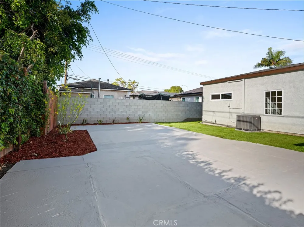 4251 Gundry Long Beach, CA 90807