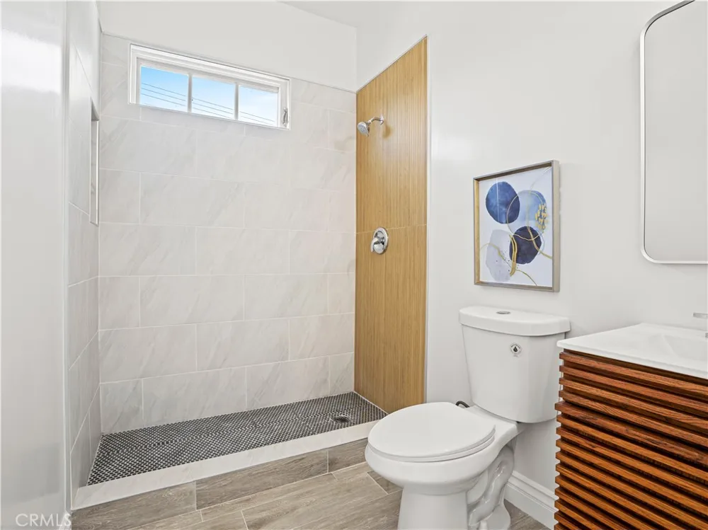 4251 Gundry Long Beach, CA 90807
