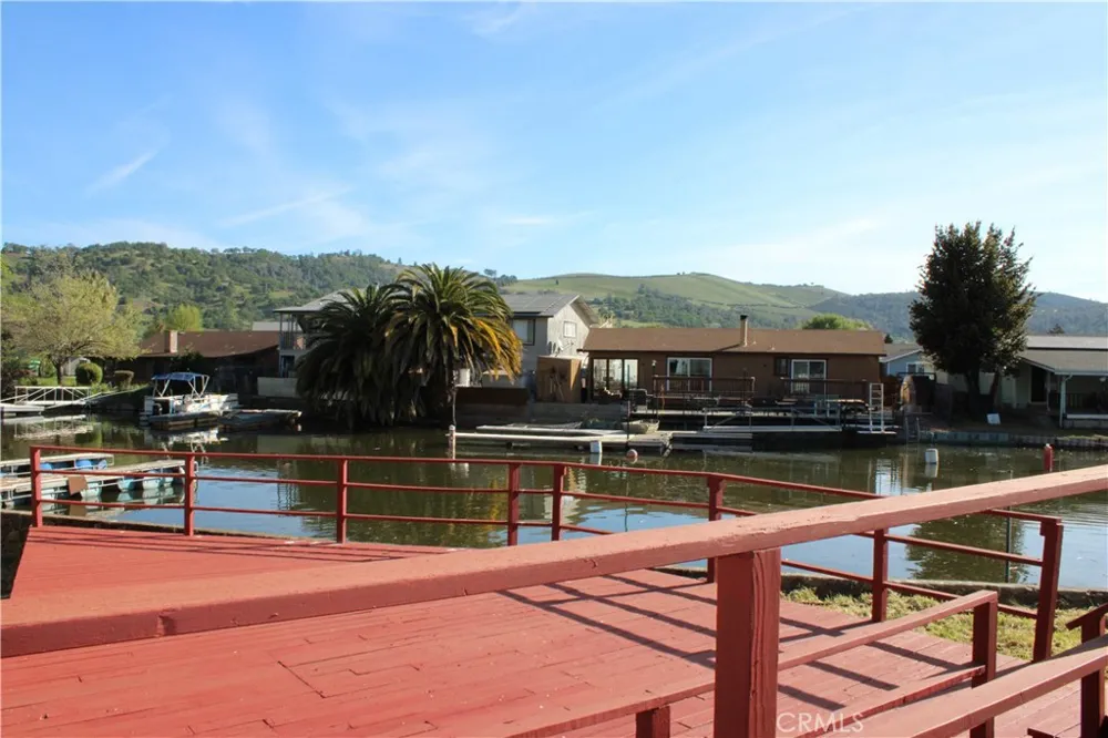 12980 Island Dr Clearlake Oaks, CA 95423