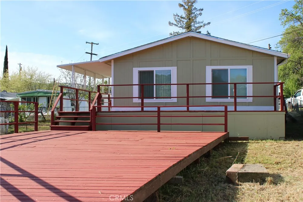 12980 Island Dr Clearlake Oaks, CA 95423